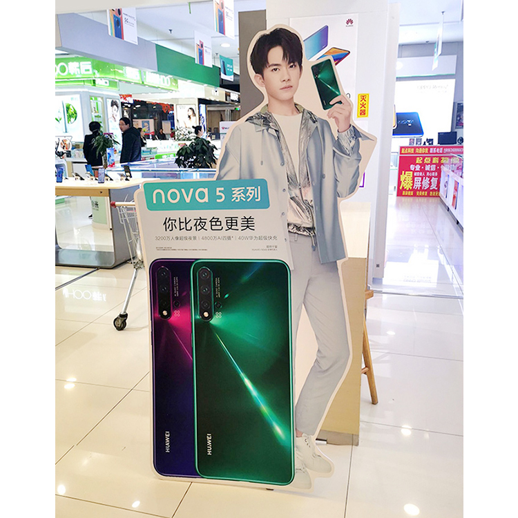 人形立牌