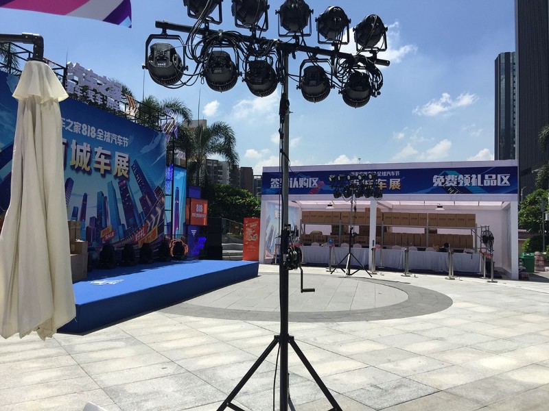 汽车之家818路演活动布置